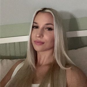 Meet your Posher, Jolie